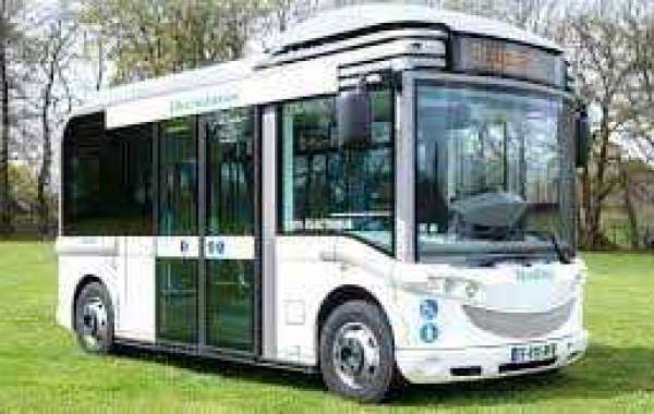 The first autonomous buses in Britain are launched
