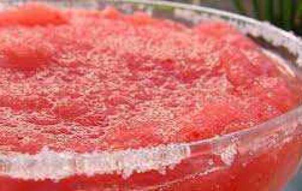 cocktail recipes :Ultimate Frozen Strawberry Margarita