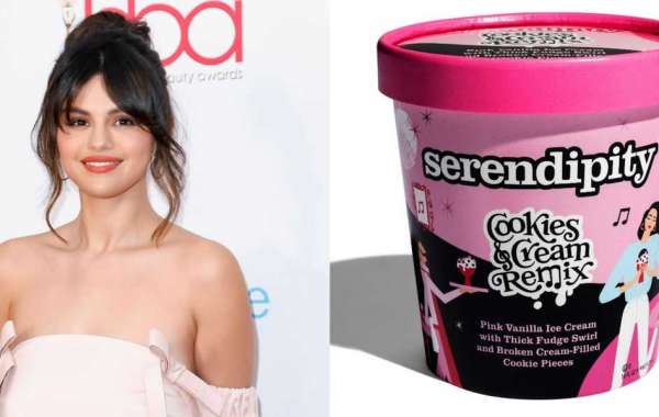 Selena Gomez made ice cream and costs a small fortune - Sold in a legendary restaurant in New York, where Jackie Kennedy