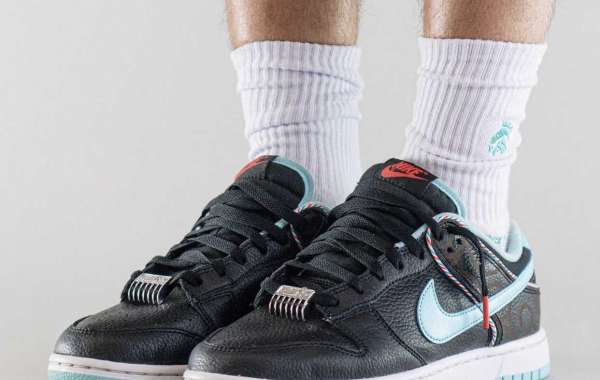 How about the 2022 Nike Dunk Low Barber Shop Deep Black DH7614-001