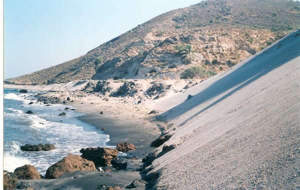 the beaches fo nisyros