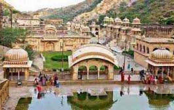 Discover Jaipur's Rich Heritage with Our Sightseeing Cab Services