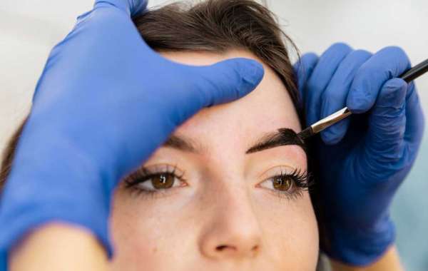 Achieving Perfect Brows: A Guide to Eyebrow Hair Implant Surgery