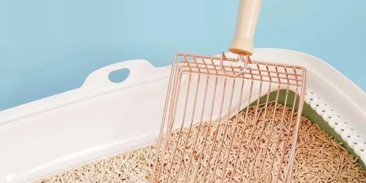 The necessity of having a convenient cat litter cleaning scoop