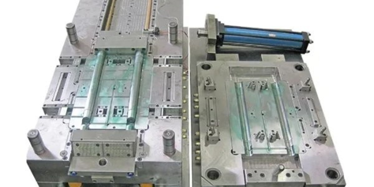 Manufacturing process of precise vacuum cleaner injection mold