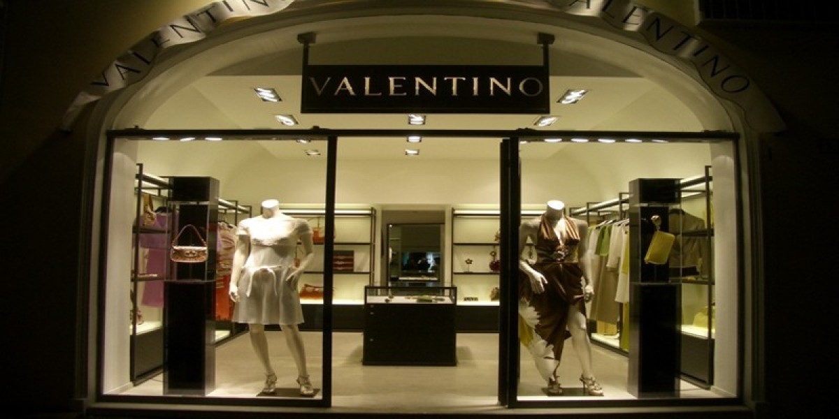 Valentino Outlet Fake Plants No home is complete