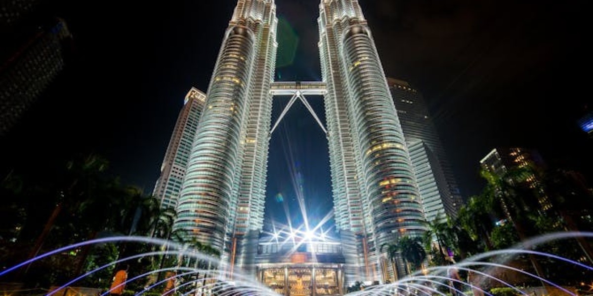 Embarking on a Family Adventure: Exploring Singapore and Malaysia with Tailored Tour Packages