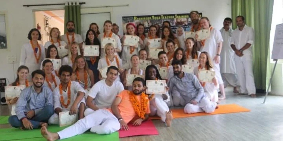 How 500 Hour Yoga Teacher Training in Rishikesh Can Elevate Your Yoga Journey