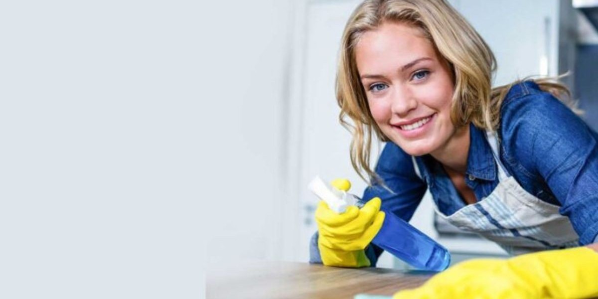 How to Choose the Best Janitorial Service for Your Toronto Business in 2024