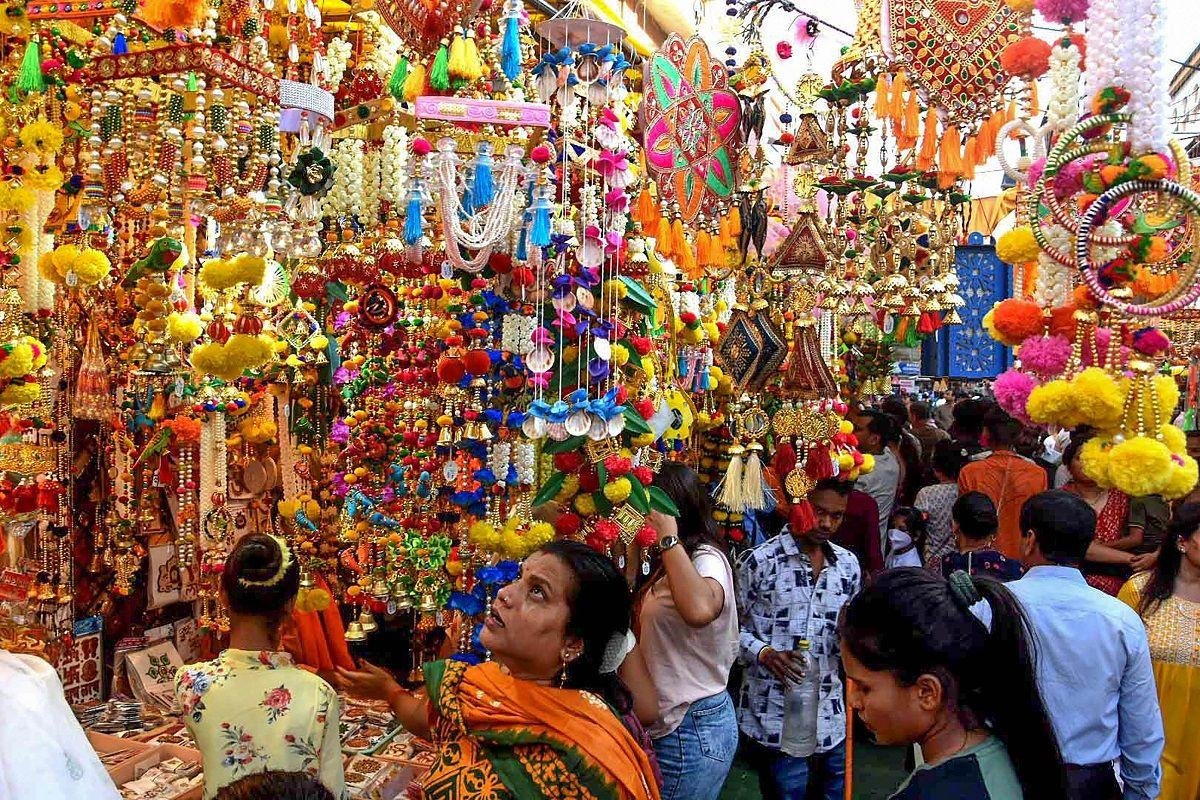 Top Shopping Destinations in New Delhi: A Shopper's Paradise |...