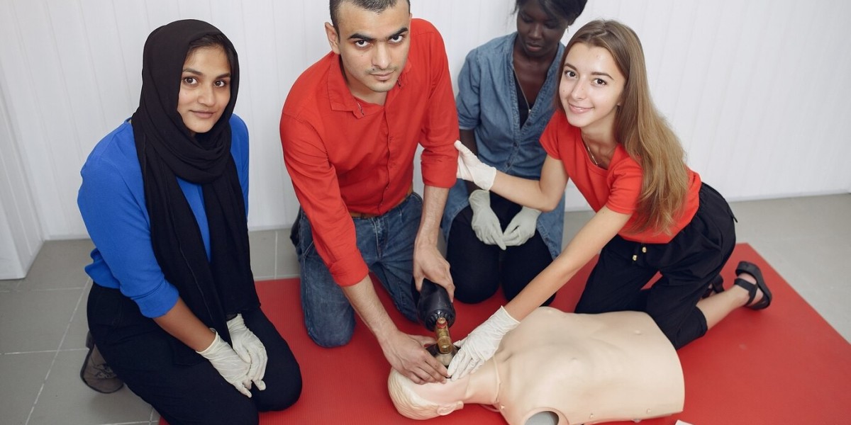 Why BLS Certification and CPR BLS Classes are Essential in Florida, Minnesota, Pennsylvania, and Tennessee