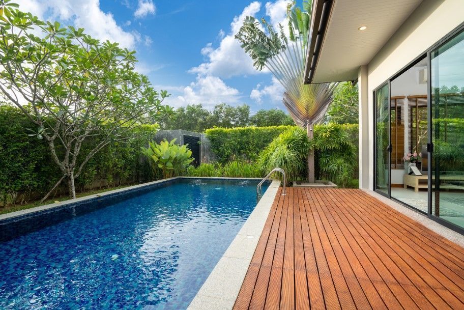 Expert Swimming Pool Builders in Brisbane – Quality & Style Combined - Idea Epic