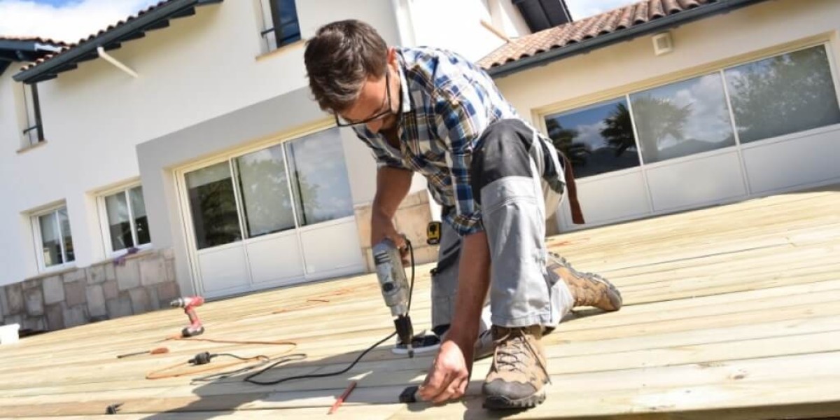 Choosing the Right Deck Building Company for Your Outdoor Project