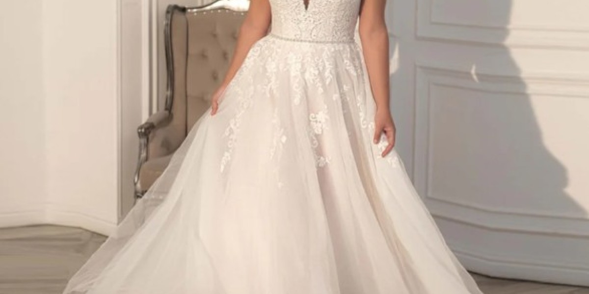 Finding the Perfect Curvy Women’s Wedding Dress: A Guide to Embracing Your Shape