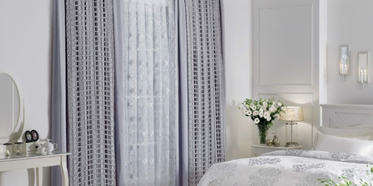 Bedroom Curtains Dubai – Enhance Your Room with Style and Comfort