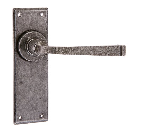 Why Your Home Is Better Off With Metal Door Handles
